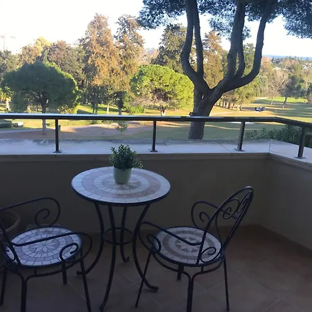 Homestay szállás Deluxe Con Bano Privado En Atalaya Apartagolf, Estepona