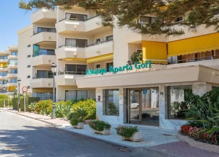 منزل للإقامة Deluxe Con Bano Privado En Atalaya Apartagolf, *