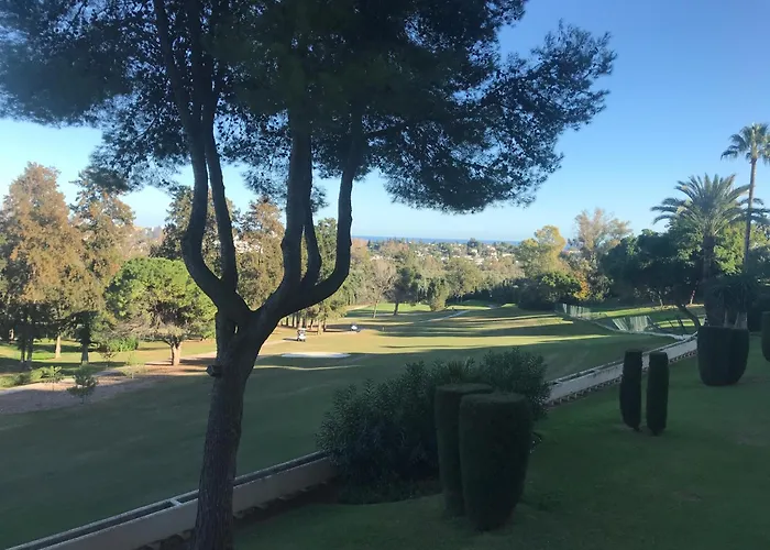 Deluxe Con Bano Privado En Atalaya Apartagolf, منزل للإقامة