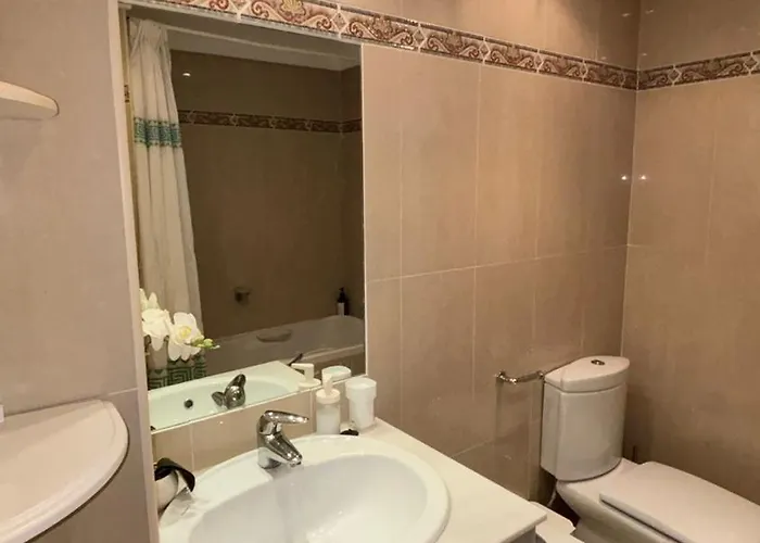 Deluxe Con Bano Privado En Atalaya Apartagolf, * Estepona