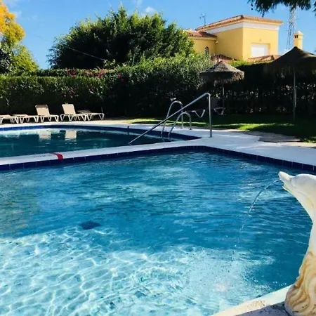 Deluxe Con Bano Privado En Atalaya Apartagolf, * Estepona